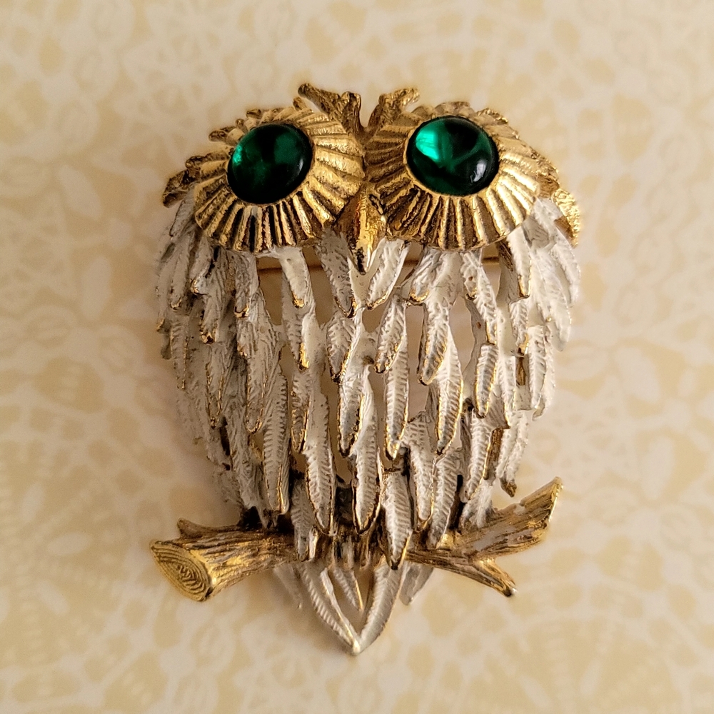 Vintage Signed Hobe Figural White Enamel Green Rhinestone Eyes Owl Pin Brooch